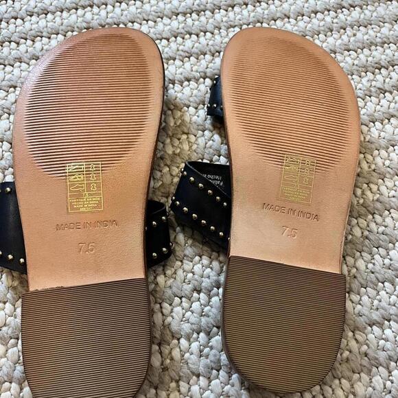 FREE PEOPLE Amelie Tiny Stud Sandals Jewelry Ring Flats - Picture 6 of 6